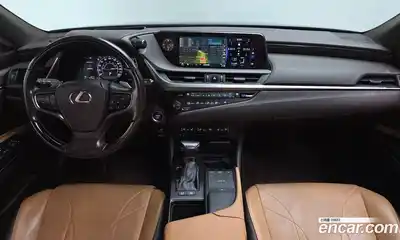 Lexus ES 2018 2.5 гидро в Москве № 214643, миниатюра 6