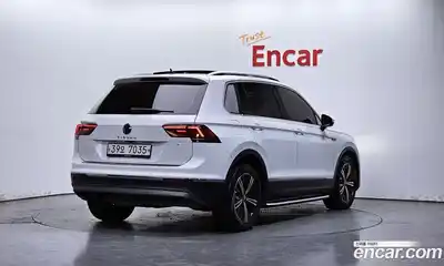 Volkswagen Tiguan 2018 2.0 гидро в Москве № 215118, миниатюра 2