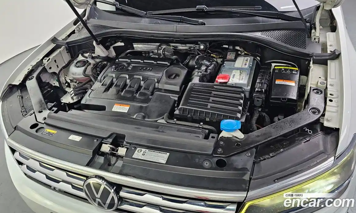 Volkswagen Tiguan 2018 2.0 гидро в Москве № 215118, фото 6