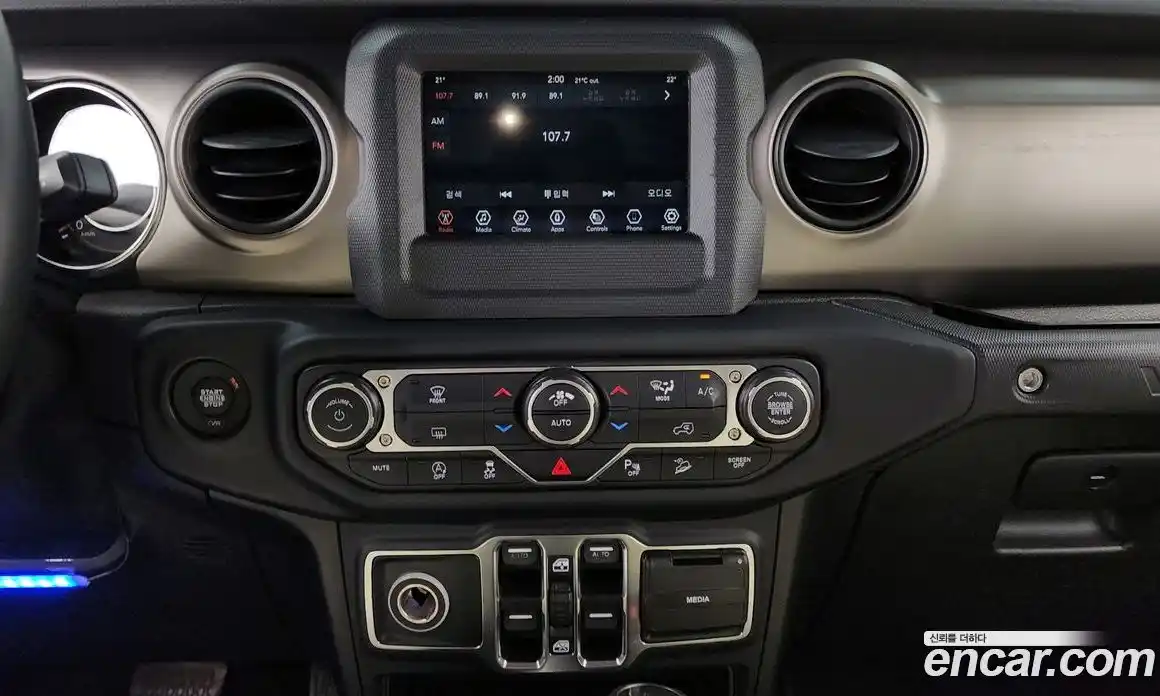 Jeep Wrangler 2019 2.0 гидро в Москве № 215487, фото 14