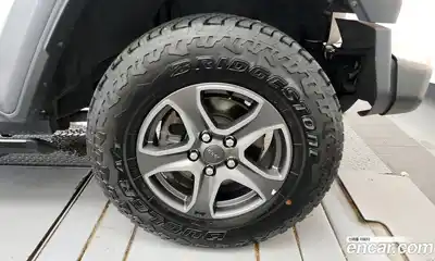 Jeep Wrangler 2019 2.0 гидро в Москве № 215487, миниатюра 5