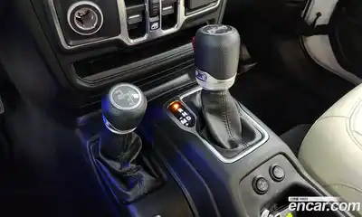 Jeep Wrangler 2019 2.0 гидро в Москве № 215487, миниатюра 9