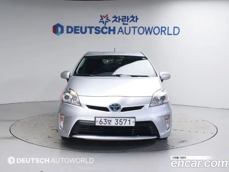 Toyota Prius 2013 1.8 гидро в Москве № 215523, фото 3