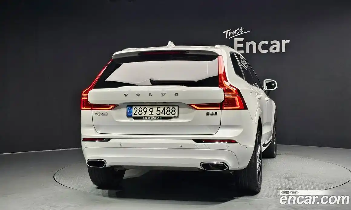 Volvo XC60 2021 2.0 гидро в Москве № 230385, фото 4