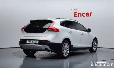 Volvo V40 2018 2.0 гидро в Москве № 230664, миниатюра 2