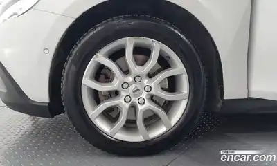 Volvo V40 2018 2.0 гидро в Москве № 230664, миниатюра 5