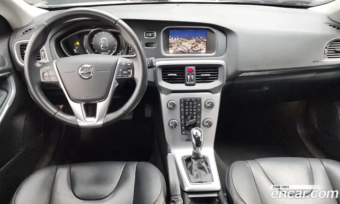 Volvo V40 2018 2.0 гидро в Москве № 230664, фото 7