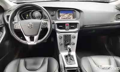 Volvo V40 2018 2.0 гидро в Москве № 230664, миниатюра 7