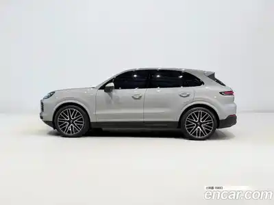 Porsche Cayenne, 2024