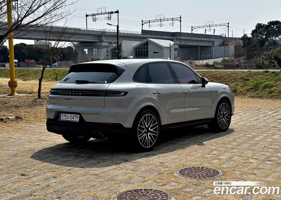 Porsche Cayenne 2024 3.0 гидро в Москве № 231029, фото 19