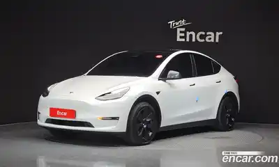 Tesla Model Y, 2021