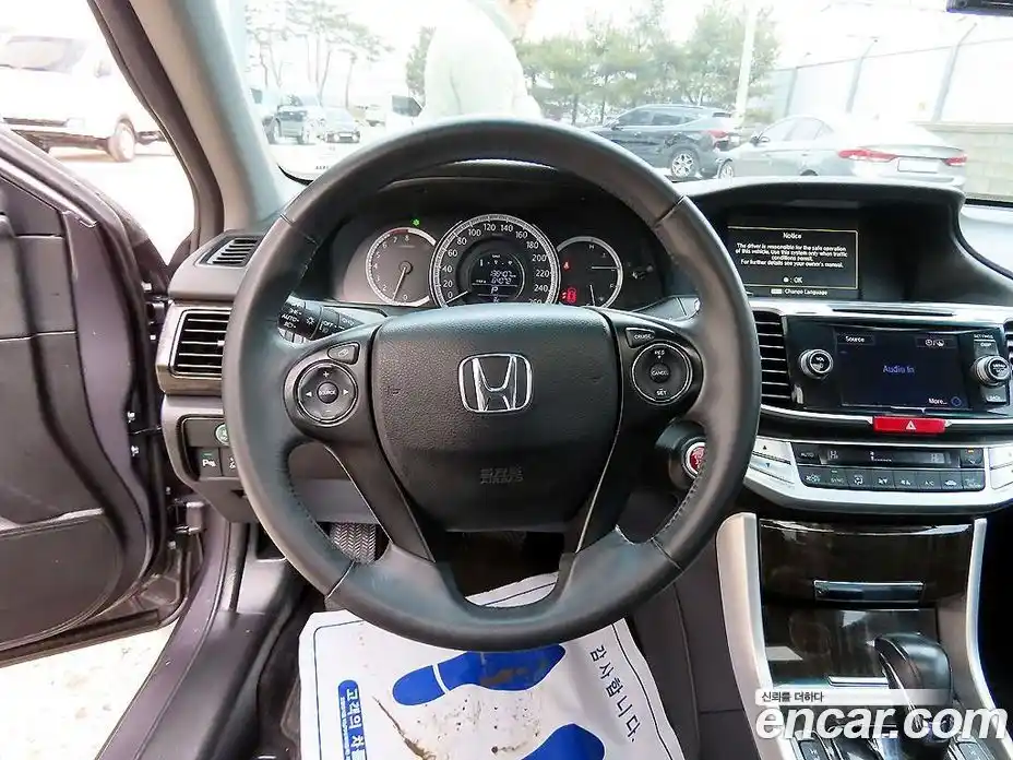 Honda Accord 2015 2.4 гидро в Москве № 232988, фото 8