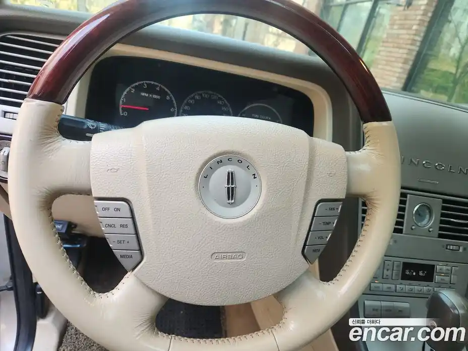 Lincoln Aviator 2004 4.6 гидро в Москве № 234842, фото 16