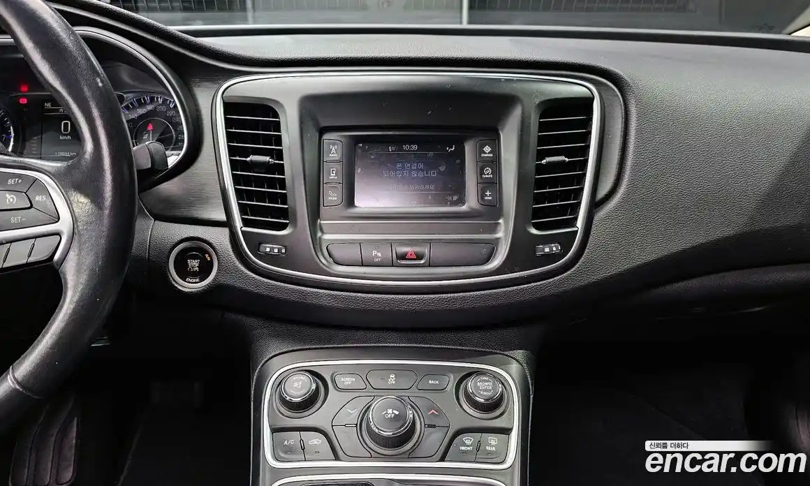 Chrysler 200 2015 2.4 гидро в Москве № 249088, фото 16