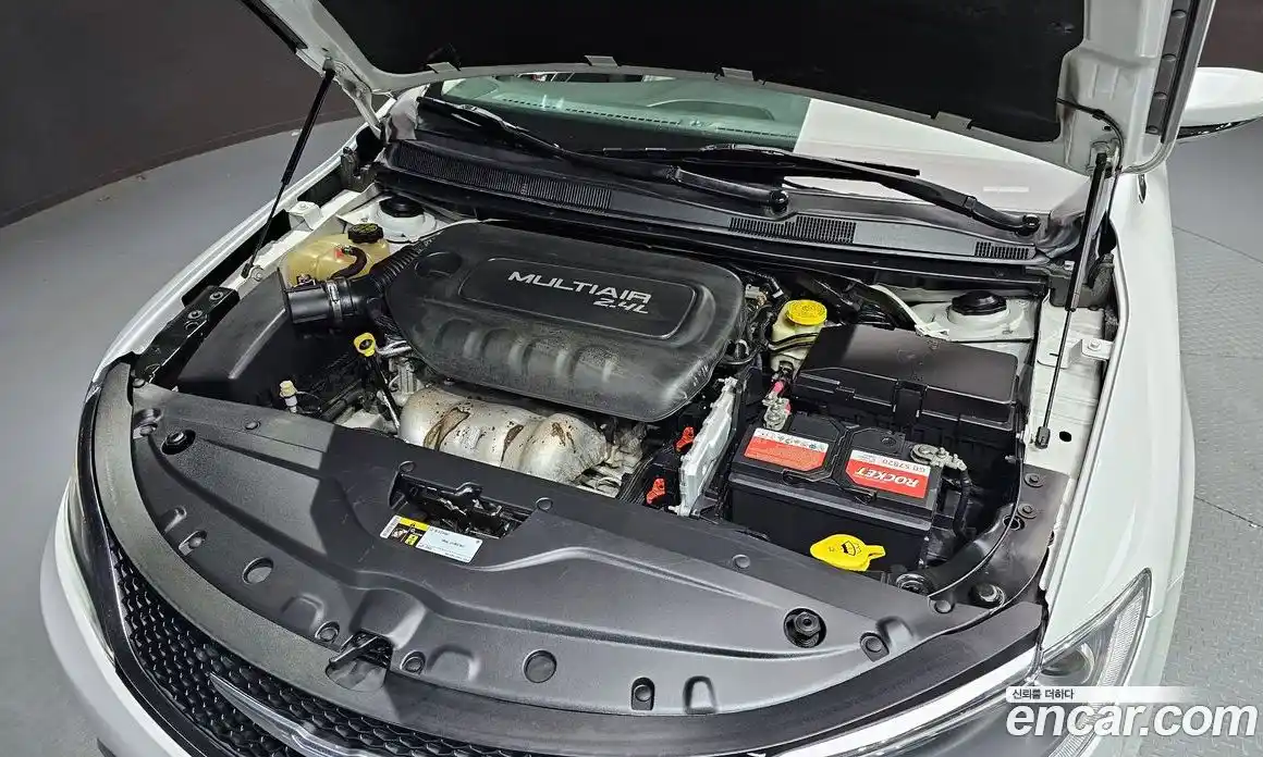 Chrysler 200 2015 2.4 гидро в Москве № 249088, фото 6