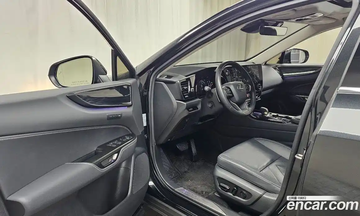Lexus NX 2024 2.5 гидро в Москве № 253971, фото 10