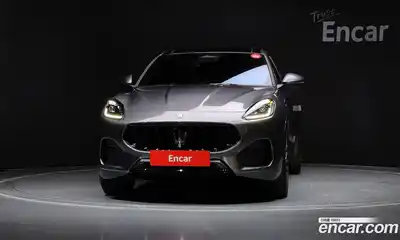 Maserati Grecale 2023 2.0 гидро в Москве № 282749, миниатюра 3