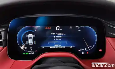 Maserati Grecale 2023 2.0 гидро в Москве № 282749, миниатюра 8