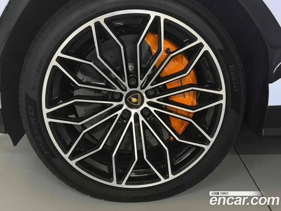 Lamborghini Urus 2025 4.0 гидро в Москве № 295758, фото 5