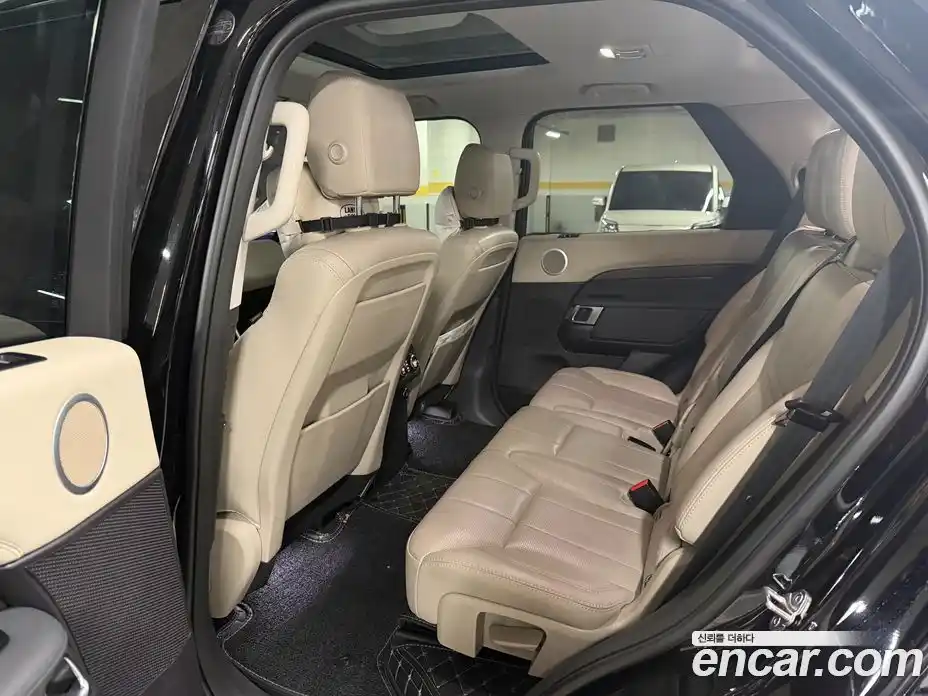 Land Rover Discovery 2018 3.0 гидро в Москве № 333905, фото 12
