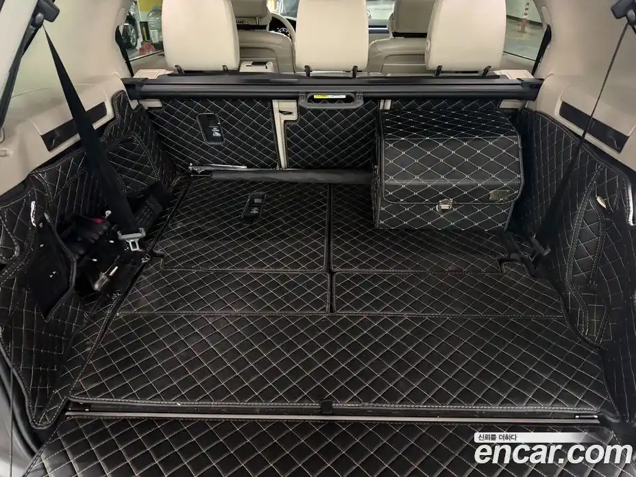 Land Rover Discovery 2018 3.0 гидро в Москве № 333905, фото 16