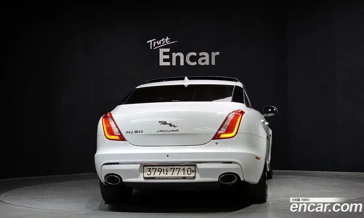 Jaguar XJ 2019 3.0 гидро в Москве № 335838, фото 4
