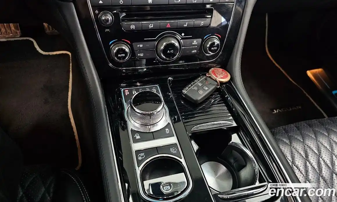 Jaguar XJ 2019 3.0 гидро в Москве № 335838, фото 9