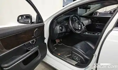 Jaguar XJ 2019 3.0 гидро в Москве № 335838, миниатюра 10