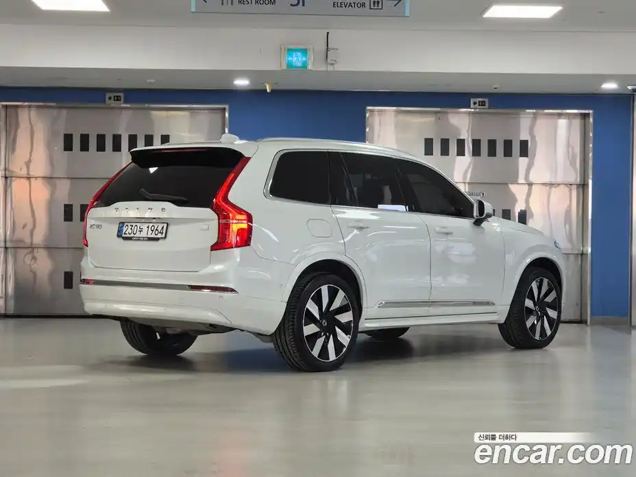Volvo XC90 2024 2.0 гидро в Москве № 344342, фото 4
