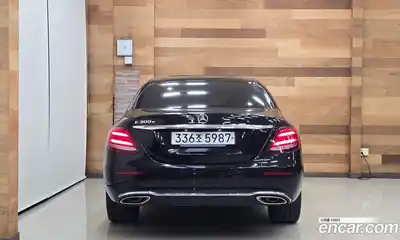 Mercedes-Benz E-Class 2019 2.0 гидро, миниатюра 4