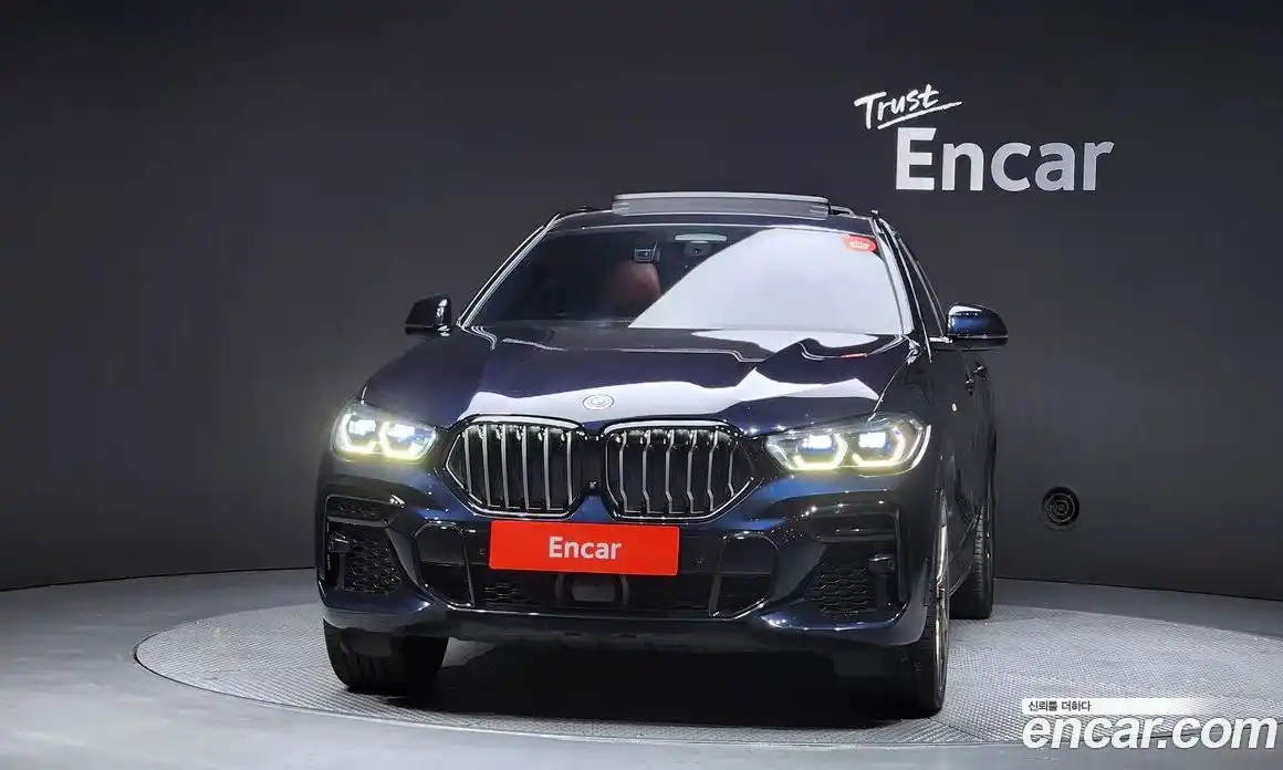 BMW X6 2023 4.4 гидро в Москве № 403983, фото 3