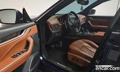 Maserati Levante 2017 3.0 гидро в Москве № 433284, миниатюра 10