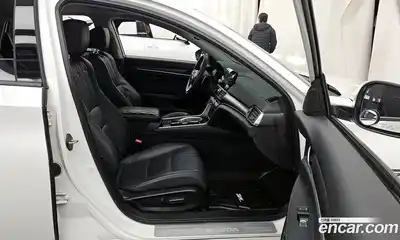 Honda Accord 2018 2.0 гидро в Москве № 526163, миниатюра 11