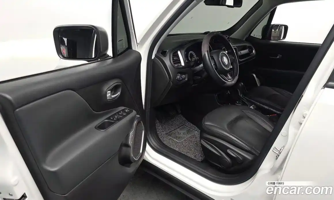 Jeep Renegade 2021 2.4 гидро в Москве № 583159, фото 10