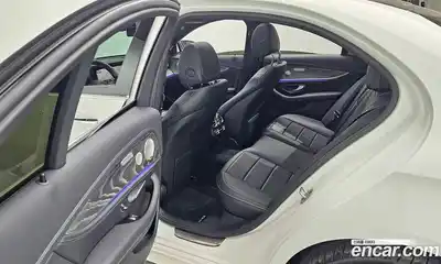 Mercedes-Benz E-Class 2021 2.0 гидро, миниатюра 12