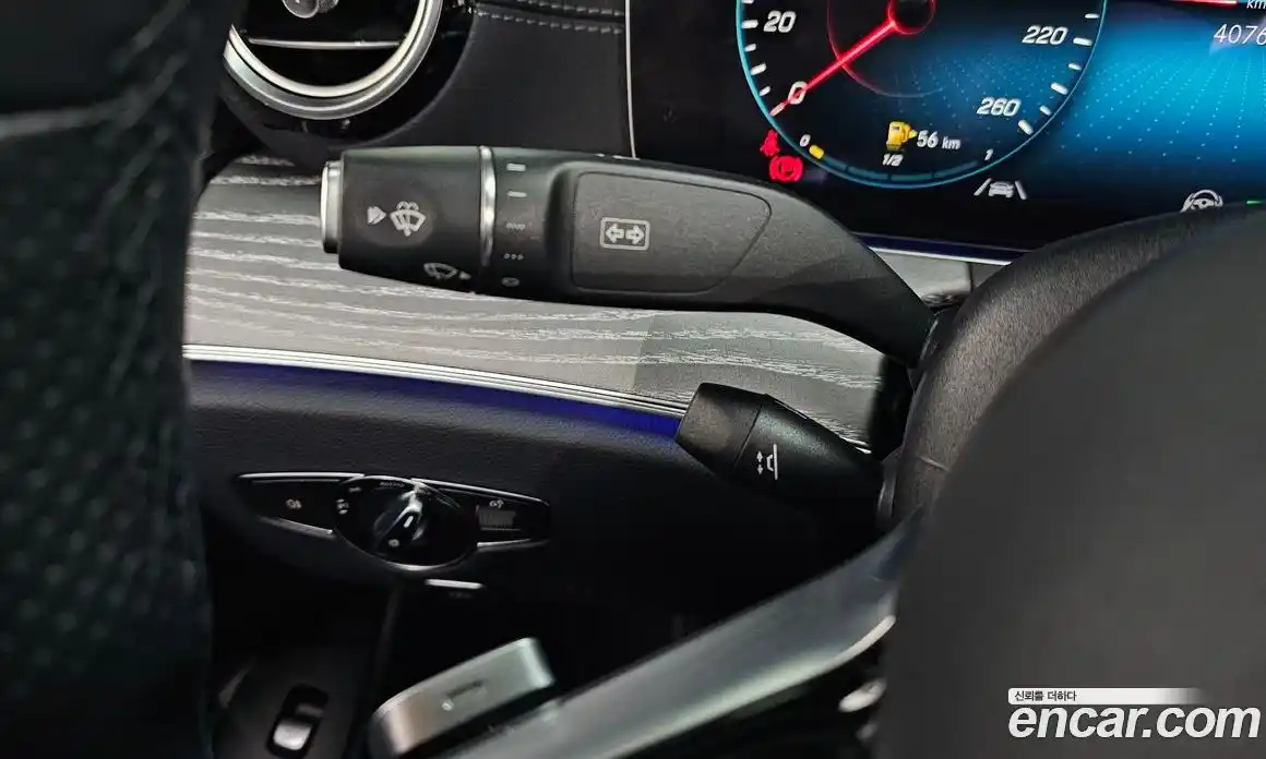 Mercedes-Benz E-Class 2021 2.0 гидро, фото 18