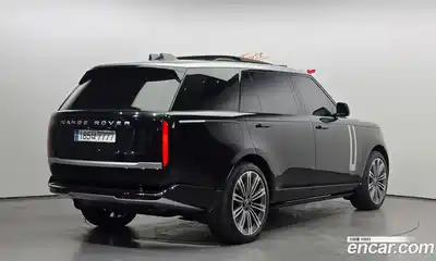 Land Rover Range-Rover 2024 4.4 гидро в Москве № 627323, миниатюра 2