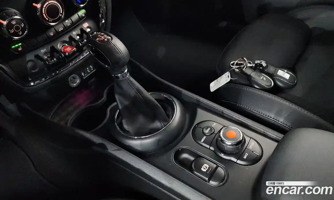 Mini Clubman 2018 1.5 гидро в Москве № 724915, фото 9