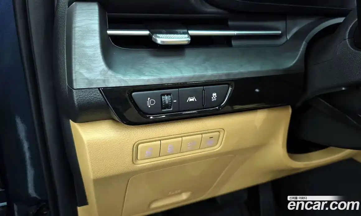 Kia Canival 2023 2.2 Автомат в Москве № 758727, фото 16