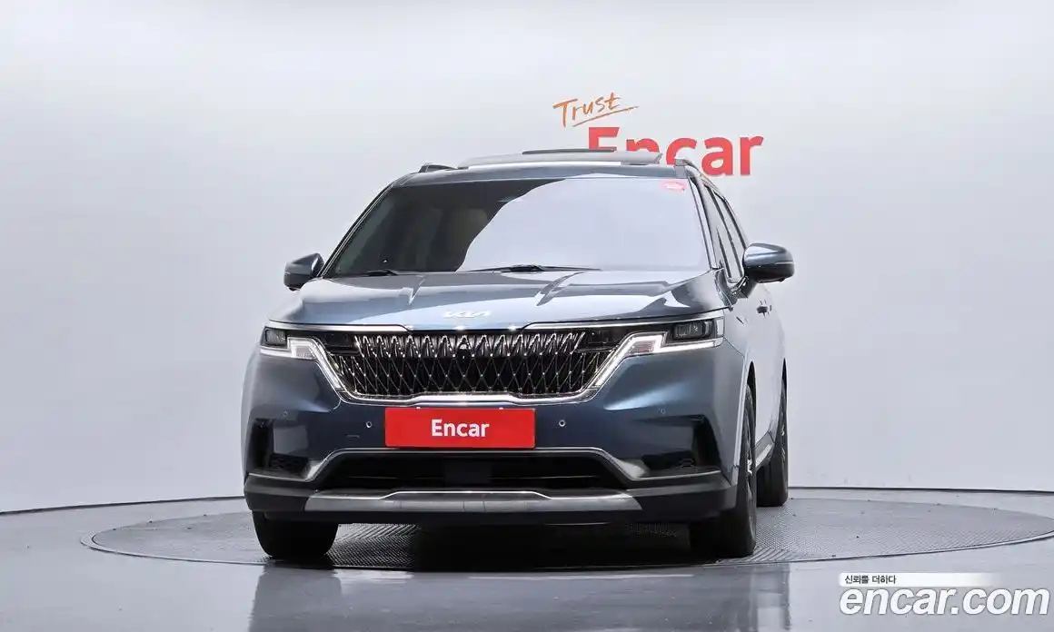 Kia Canival 2023 2.2 Автомат в Москве № 758727, фото 3