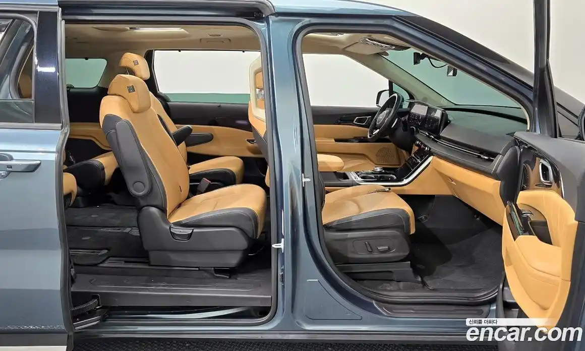 Kia Canival 2023 2.2 Автомат в Москве № 758727, фото 10