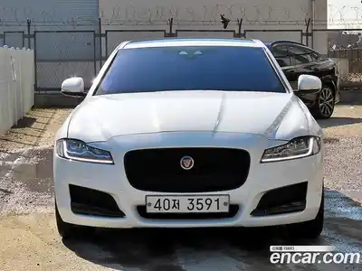Jaguar XF, 2018