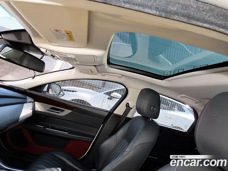Jaguar XF 2018 2.0 гидро в Москве № 803443, фото 17