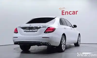 Mercedes-Benz E-Class 2020 2.0 гидро, миниатюра 2