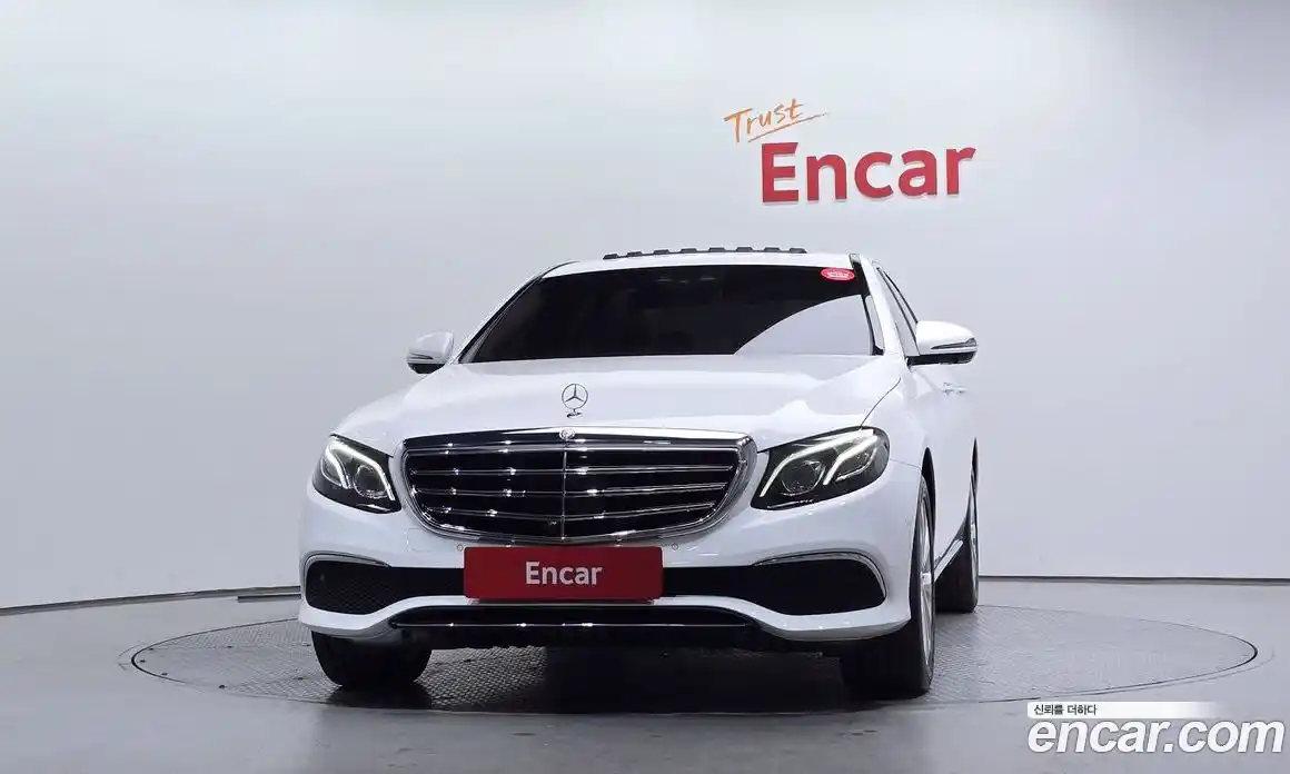 Mercedes-Benz E-Class 2020 2.0 гидро, фото 3