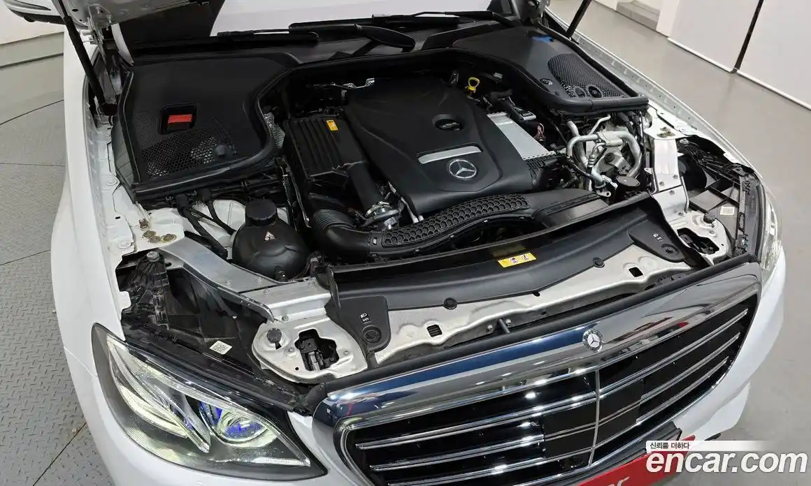 Mercedes-Benz E-Class 2020 2.0 гидро, фото 6