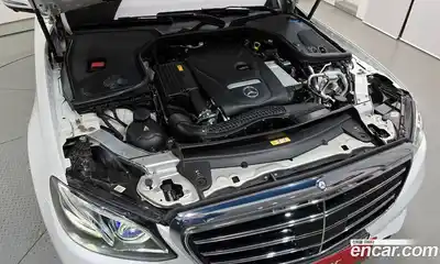 Mercedes-Benz E-Class 2020 2.0 гидро, миниатюра 6