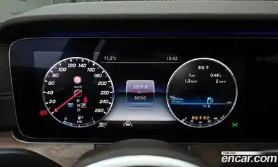Mercedes-Benz E-Class 2020 2.0 гидро, миниатюра 8