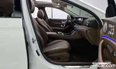 Mercedes-Benz E-Class 2020 2.0 гидро, миниатюра 10