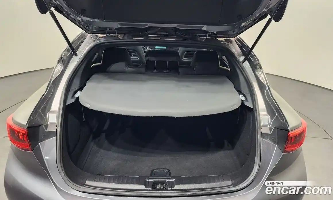 Infiniti Q30 2017 2.0 гидро в Москве № 897319, фото 20